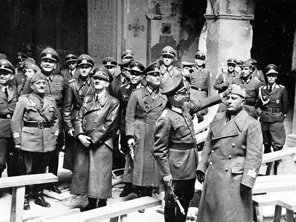 У жніўні 1941-га Гітлер і Мусаліні прыехалі ў Брэст. Што яны там рабілі?